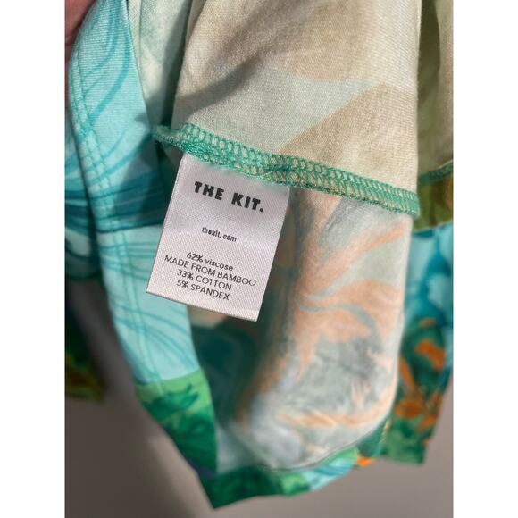 The Kit Green Jade Iris Floral Printed Turtleneck Bamboo Fabric - Picture 9 of 9